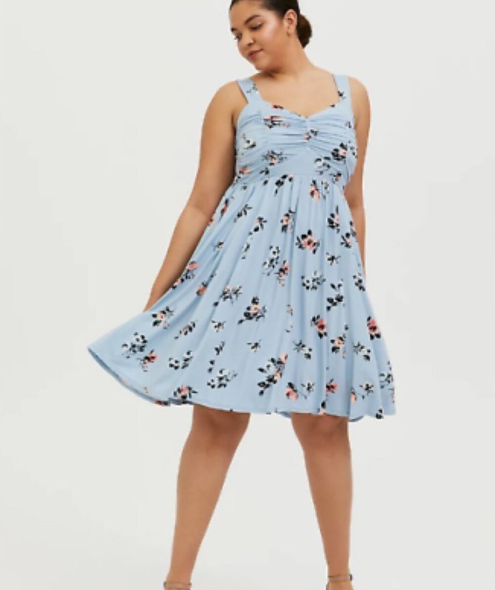 Torrid NEW Women's Light Blue Floral Pockets Ruched Skater Dress Sz 1X Sz 14-16